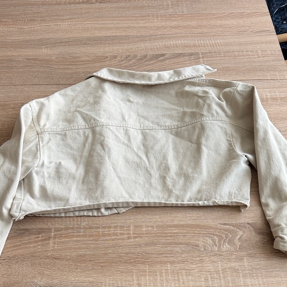 Zara Beige Cropped Jacket - Picture 4 of 4